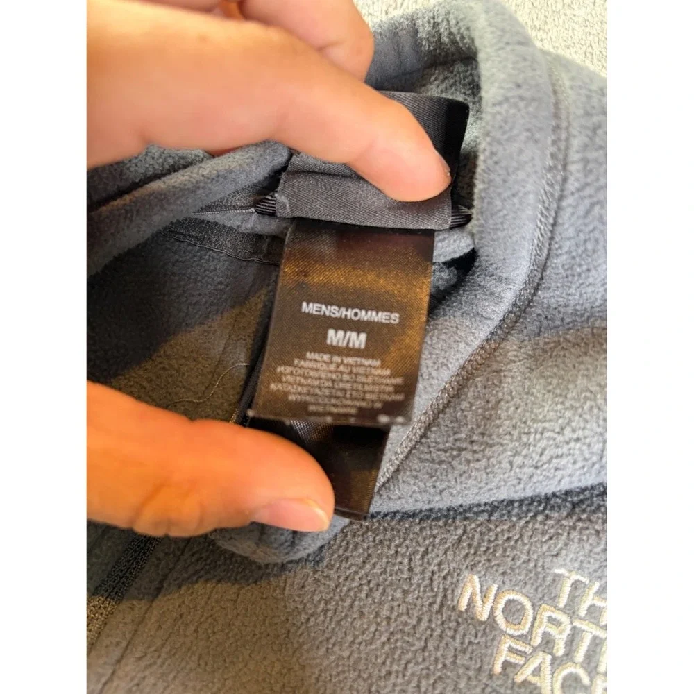 The North Face 1/4 Zip Fleece Pullover Jacket Mens M Gray Mock Neck Logo